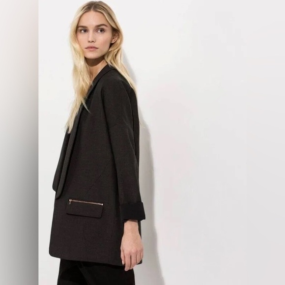 Kit and Ace Black Blazer Borrowed From The Boys Relaxed Pockets - Picture 3 of 6